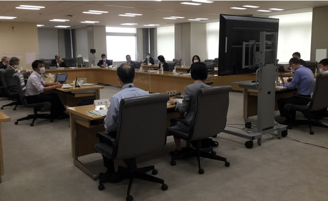 防水スプレー吸引事故の安全対策を検討する東京都協議会